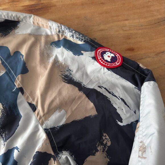 Canada Goose Faber Print Utility Bomber - Size Large - Picture 3 of 15